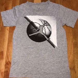 Grey short sleeve shirt